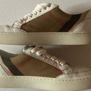 Burberry Womens SZ 6.5 EU 36.5 lconic Check Sneakers with white leather trim.